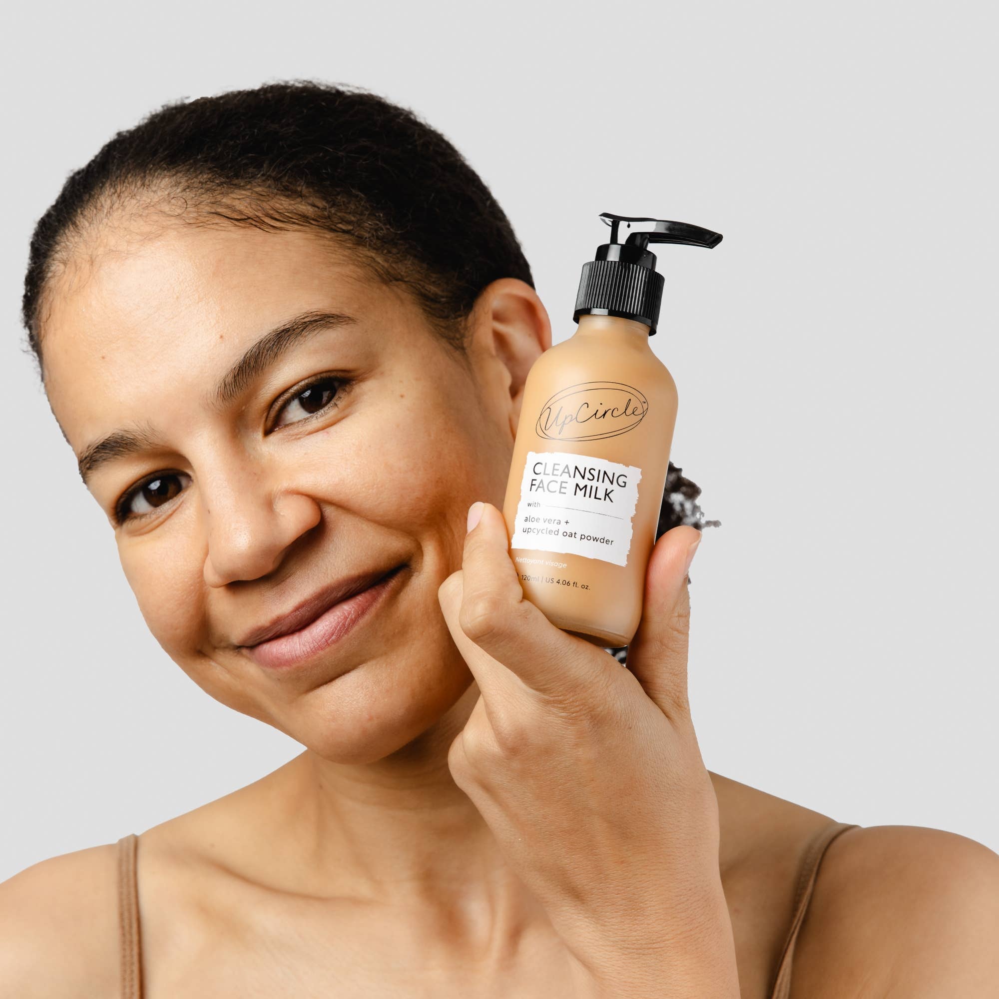 UpCircle USA - Eco Cleansing Face Milk with Aloe Vera + upcycled Oat Powder