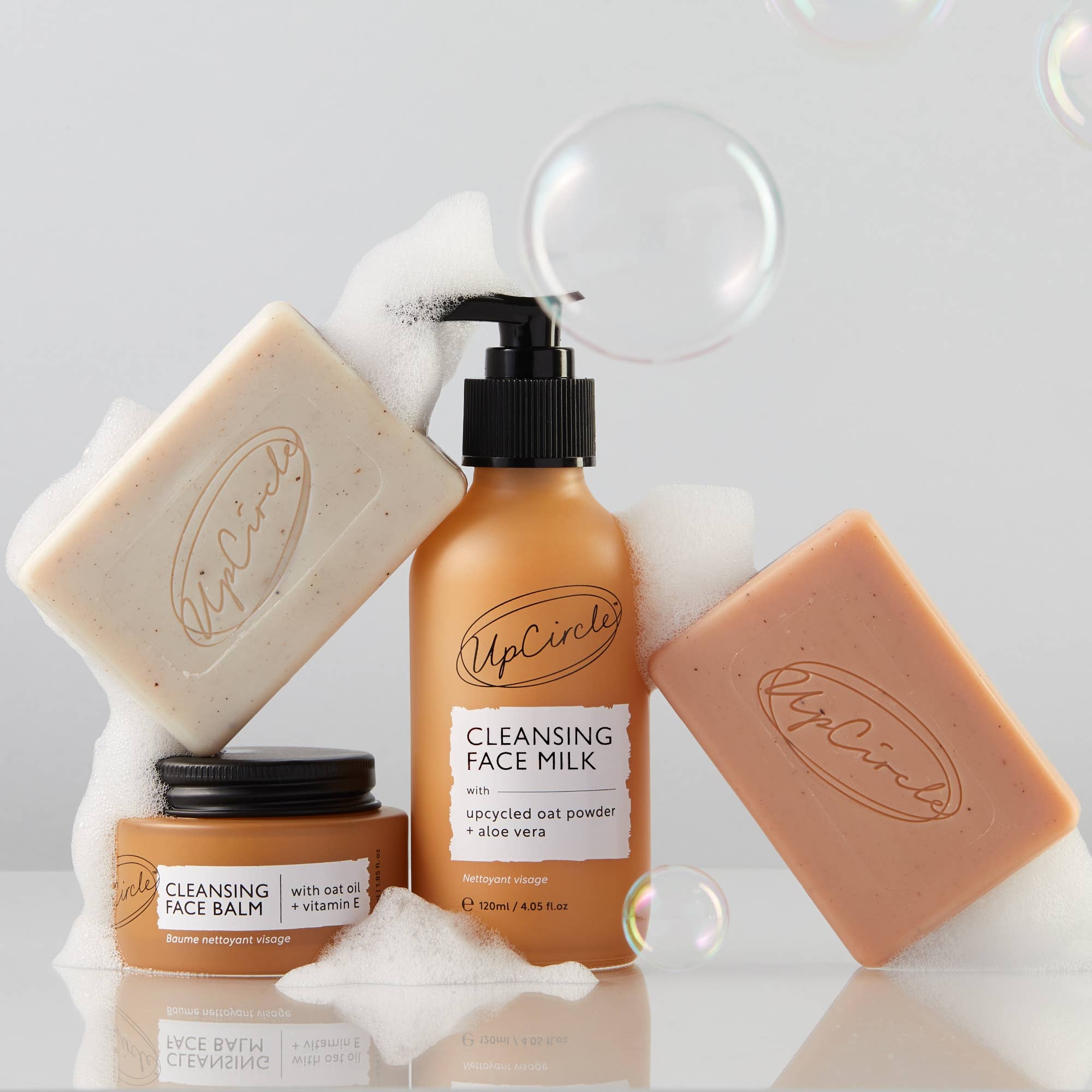 UpCircle USA - Eco Cleansing Face Milk with Aloe Vera + upcycled Oat Powder