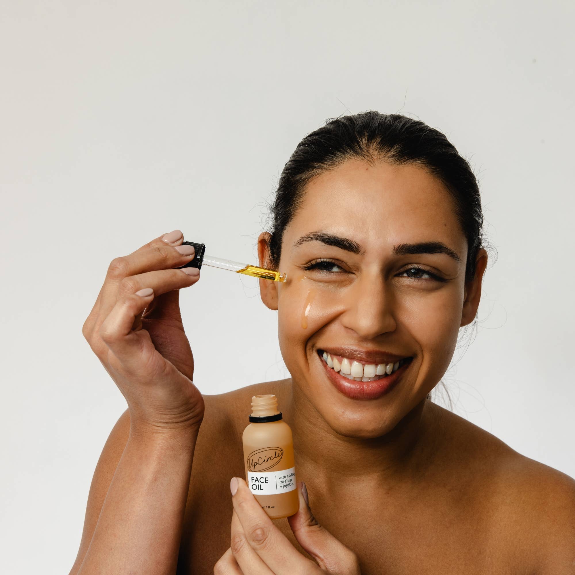 UpCircle USA - Collagen Boosting Vegan Organic Coffee + Rosehip Face Oil