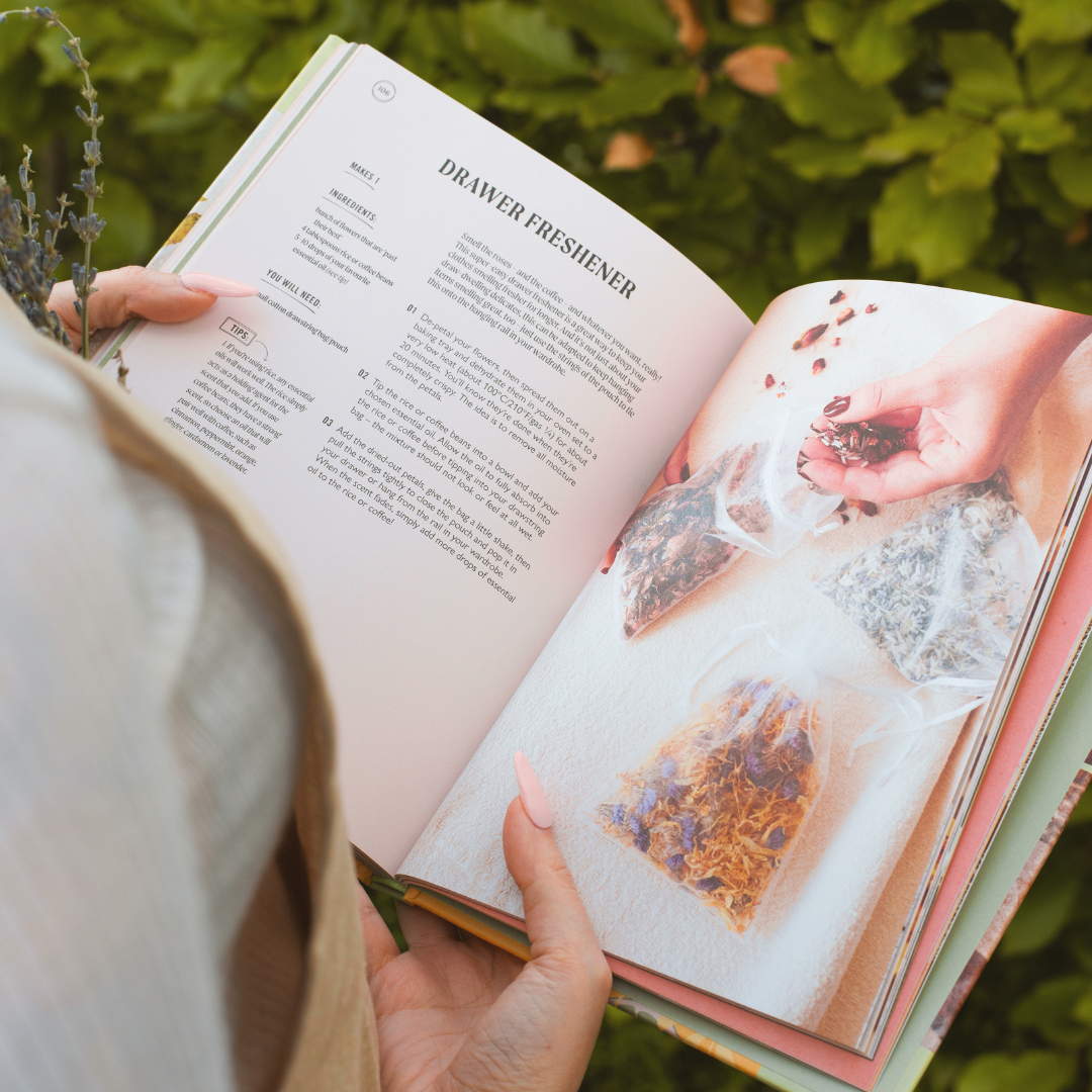 UpCircle USA - UpCycled Beauty: At Home Skincare Recipes for natural beauty