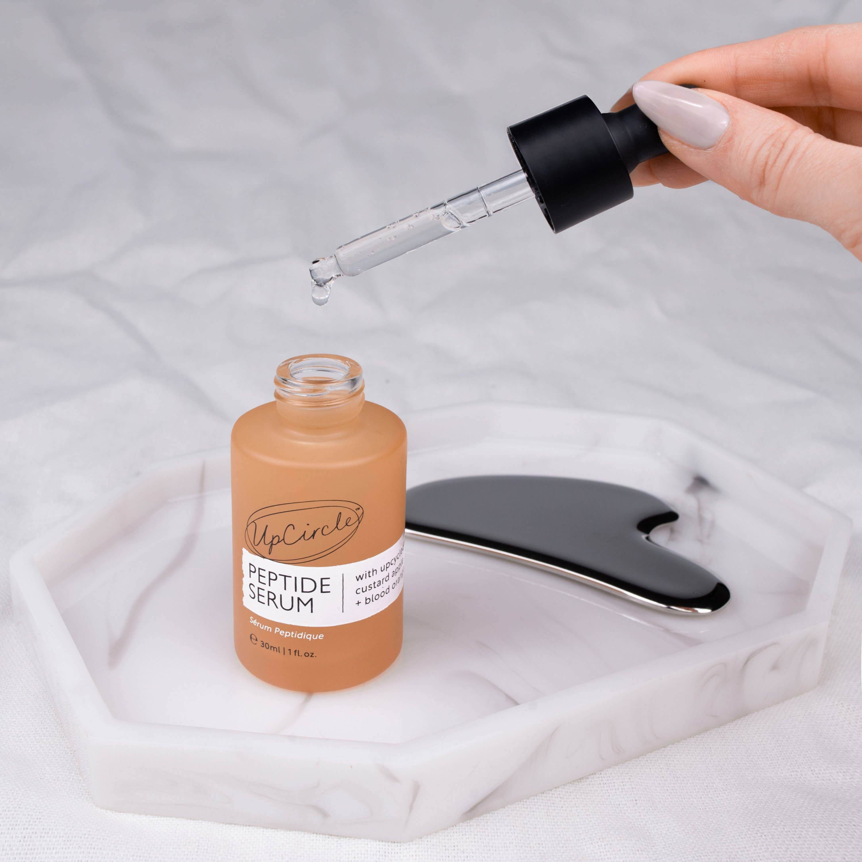 UpCircle USA - Vegan Eco Anti-aging Collagen Boosting Peptide Serum