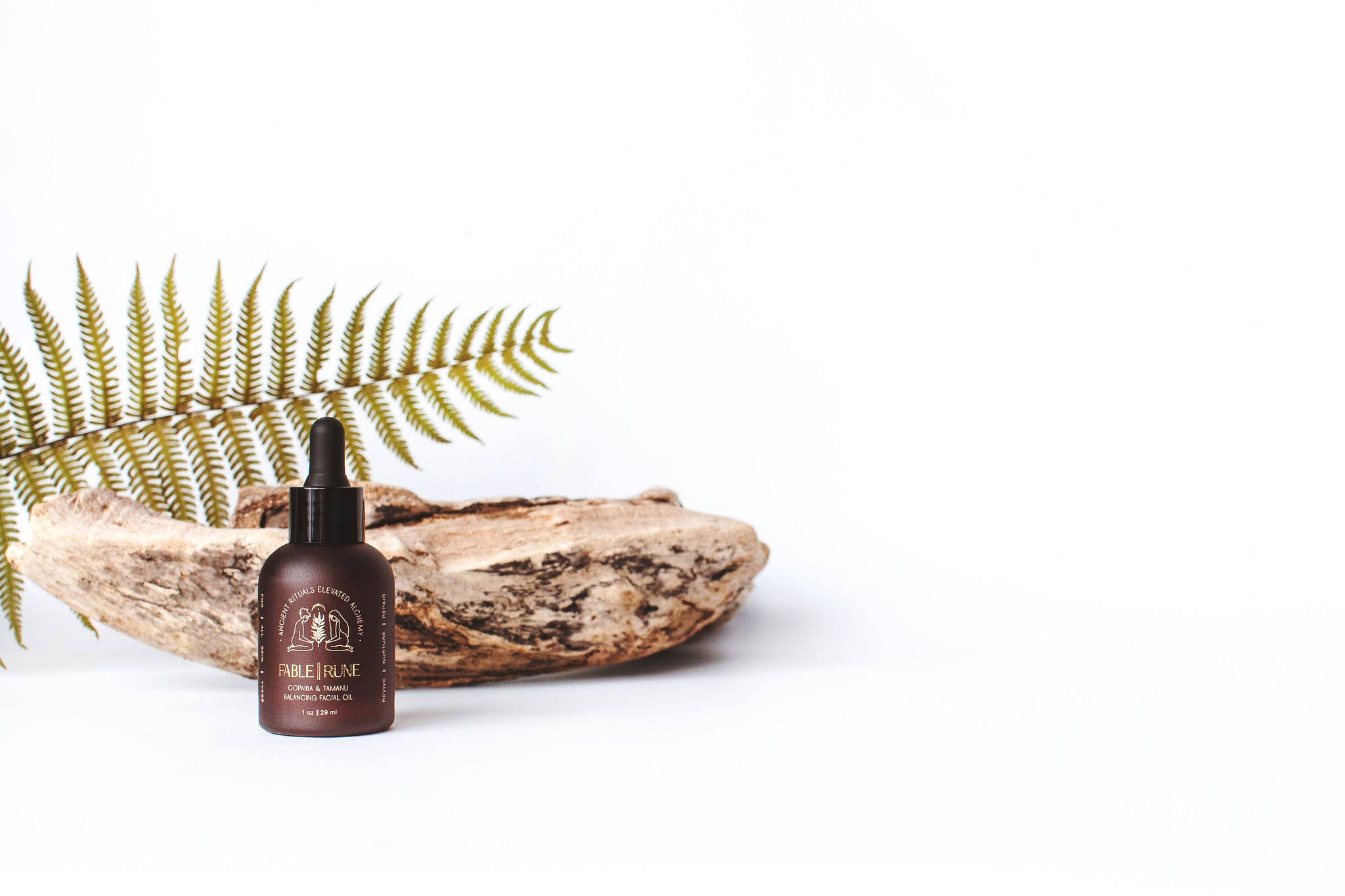 FABLERUNE - Face Oil - Copaiba & Tamanu Balancing (1 oz)