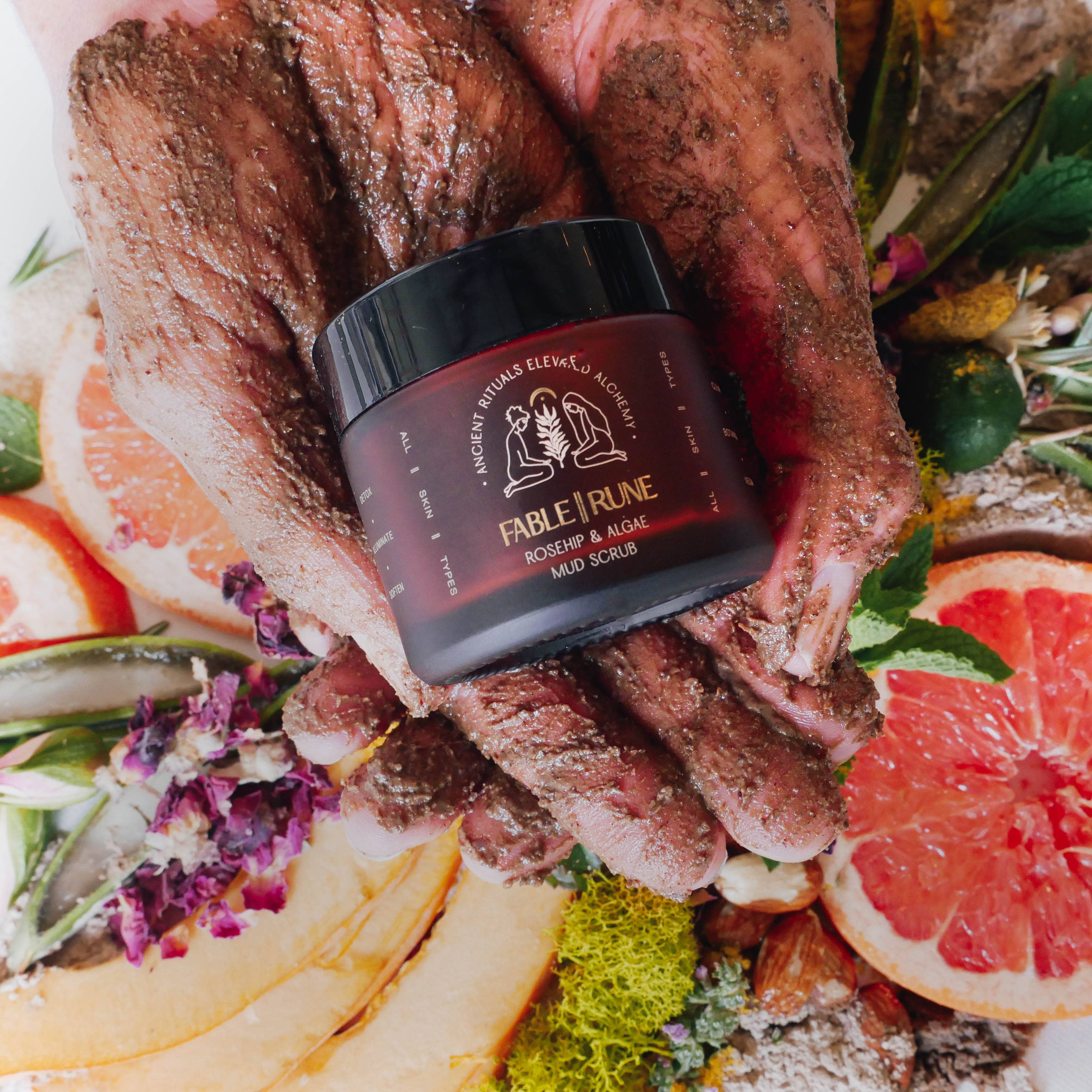 FABLERUNE - Face Scrub - Rosehip & Algae Mud (2 oz)